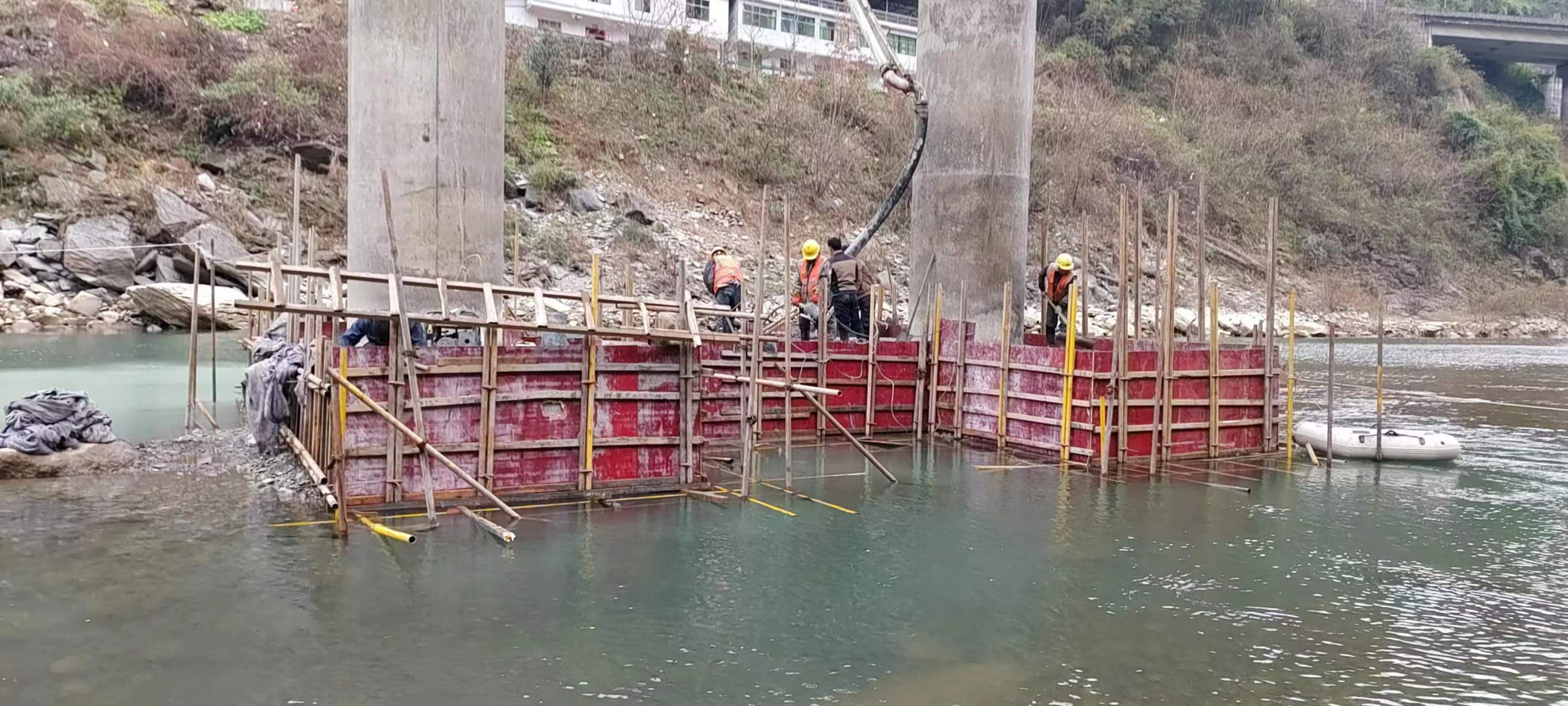 铜川水利工程施工中堤坝渗漏原因以及防渗加固技术